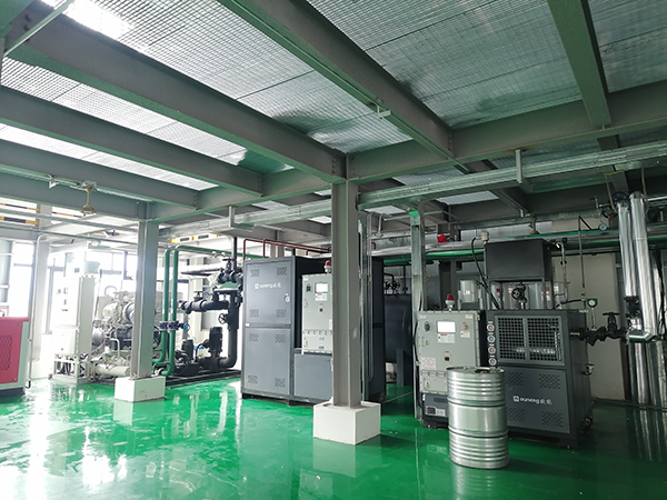 電加熱導熱油爐工作原理及特點，工業(yè)加熱利器